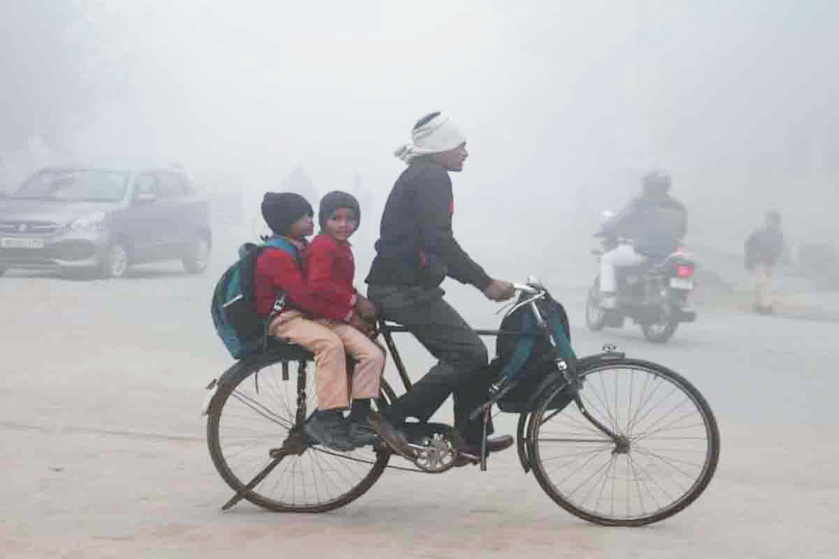 बढ़ी ठंड, स्कूल के समय में परिवर्तन की उठी मांग