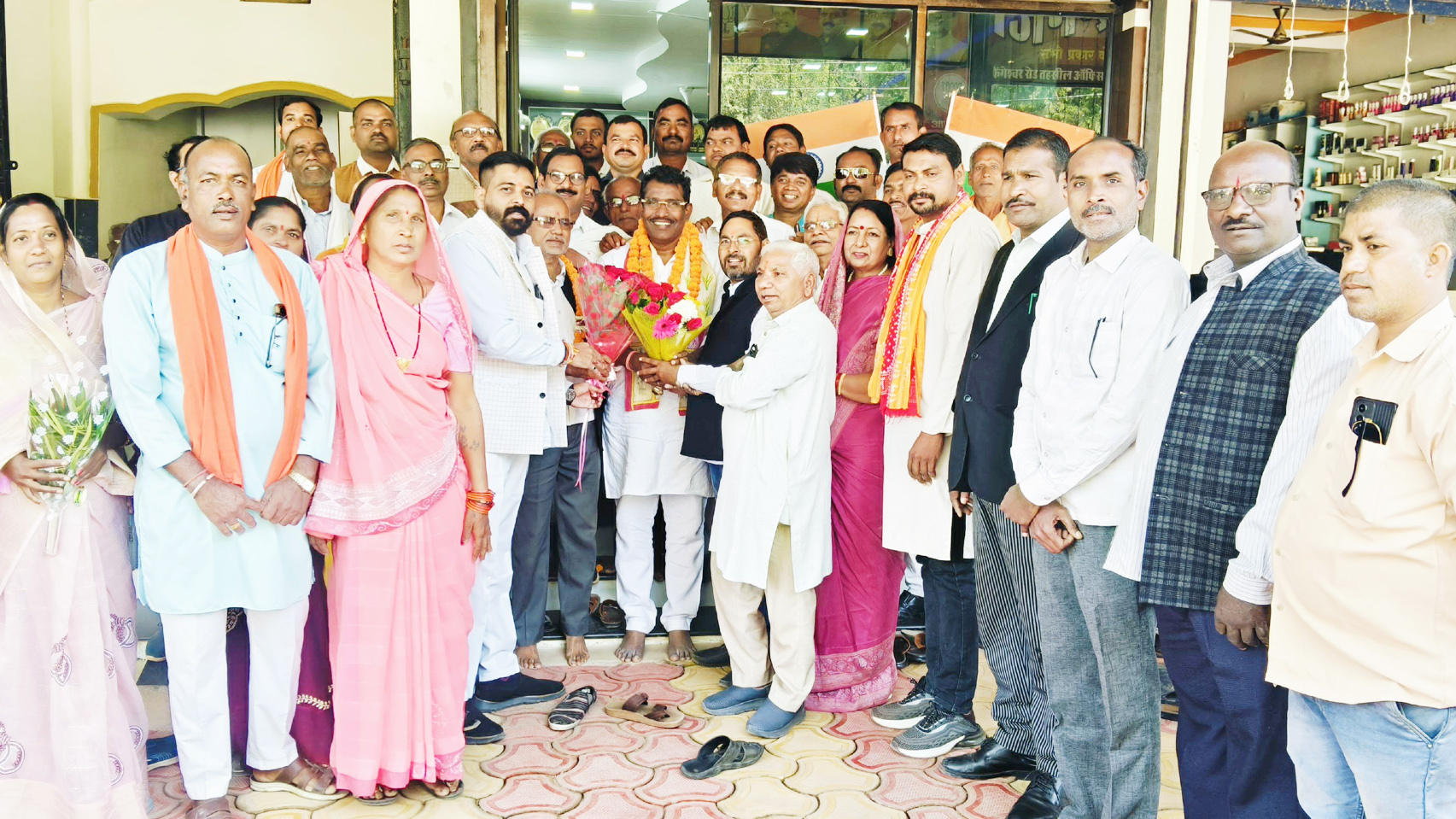 विधायक रोहित साहू से मिले नवनिर्वाचित पदाधिकारी