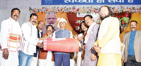 बिरसा मुण्डा जयंती कार्यक्रम में वित्त मंत्री हुए शामिल