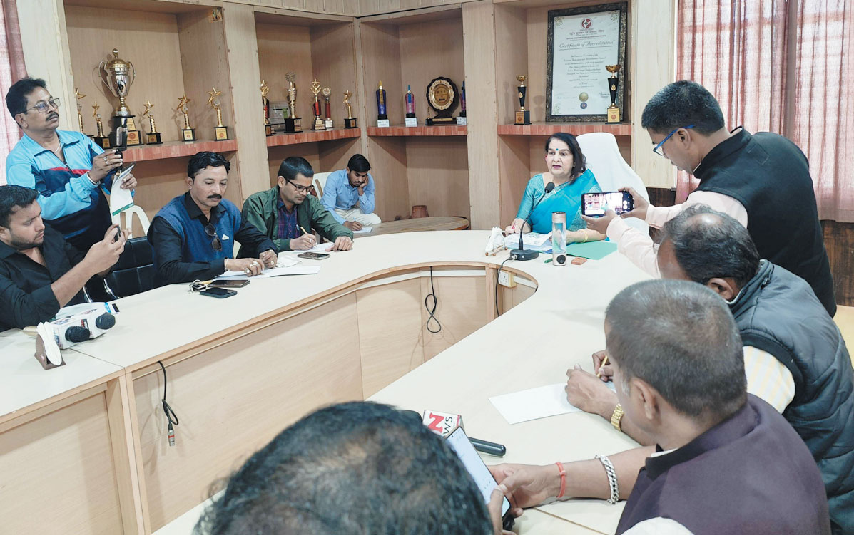 अंतरराष्ट्रीय स्तर का होगा खैरागढ़ महोत्सव-लवली शर्मा