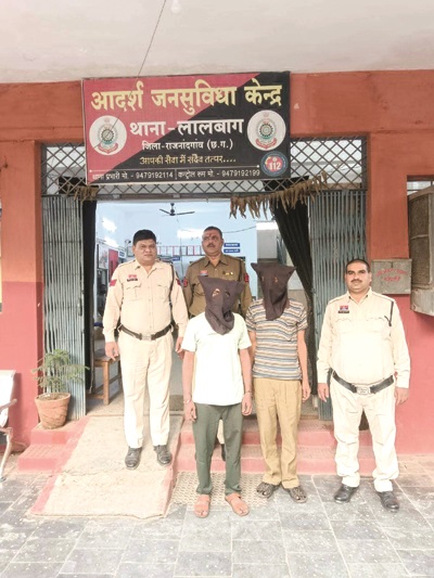 सवा लाख का सामान कबाड़ में बेचने वाला ड्राइवर व कबाड़ संचालक गिरफ्तार