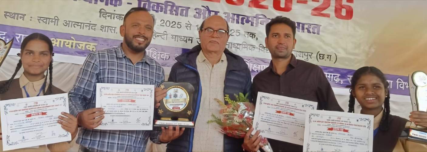 राज्य बाल वैज्ञानिक प्रदर्शनी में जिज्ञासा-गीतांजलि अव्वल