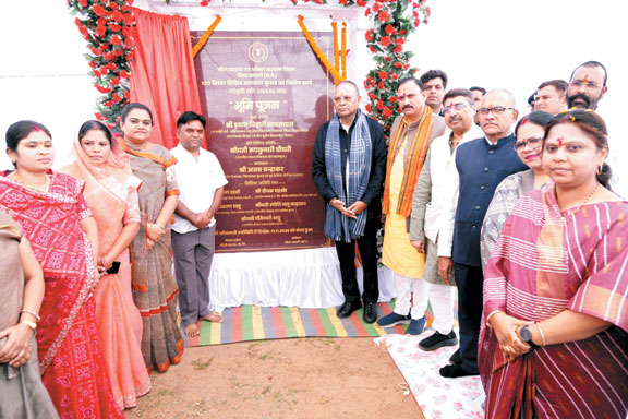 स्वास्थ्य मंत्री ने किया कुरूद में सौ बिस्तर अस्पताल भवन का शिलान्यास