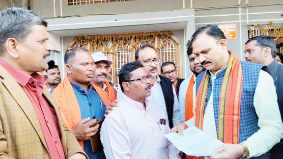 राजपुर में सिविल अस्पताल खोलने की मांग, स्वास्थ्य मंत्री को सौंपा ज्ञापन