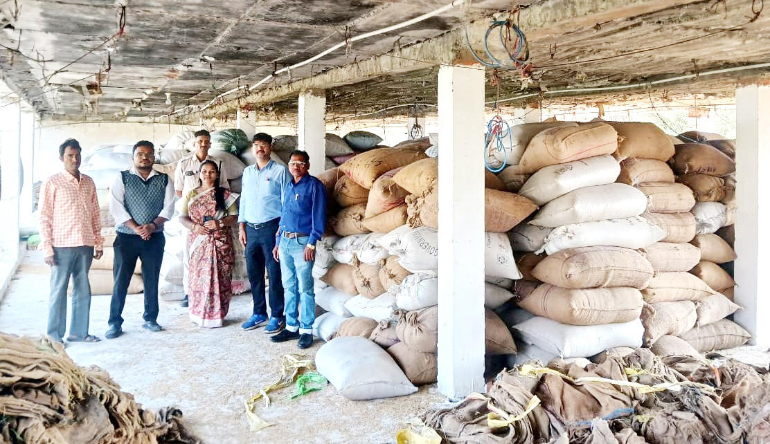 2400 कट्टा अवैध धान जब्त