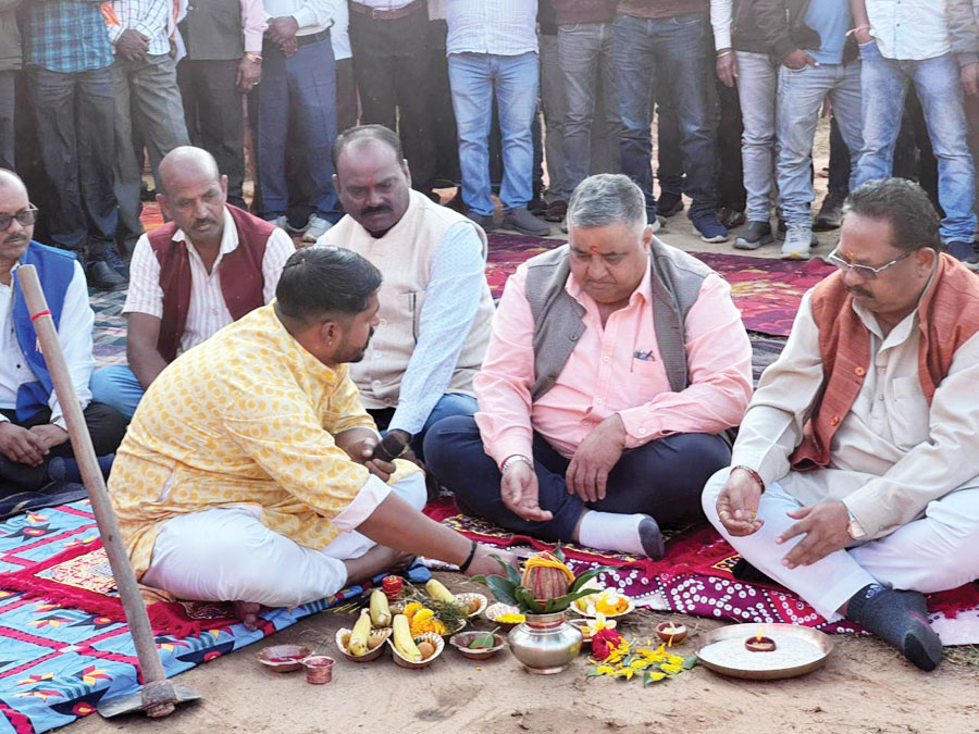 करोड़ों के विकास कार्यों का पर्यटन मंत्री के हाथों लोकार्पण- भूमिपूजन