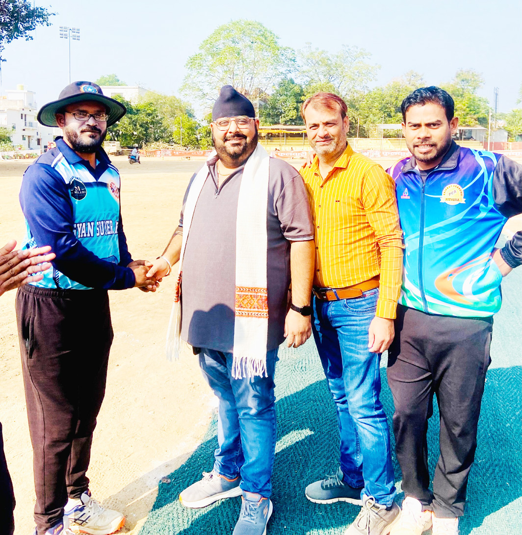 पिथौरा में पीपीएल क्रिकेट की धूम