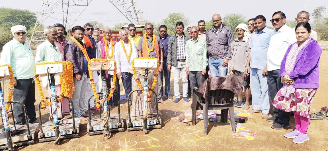 सोसायटी अध्यक्ष ने किया धान खरीदी का शुभारंभ