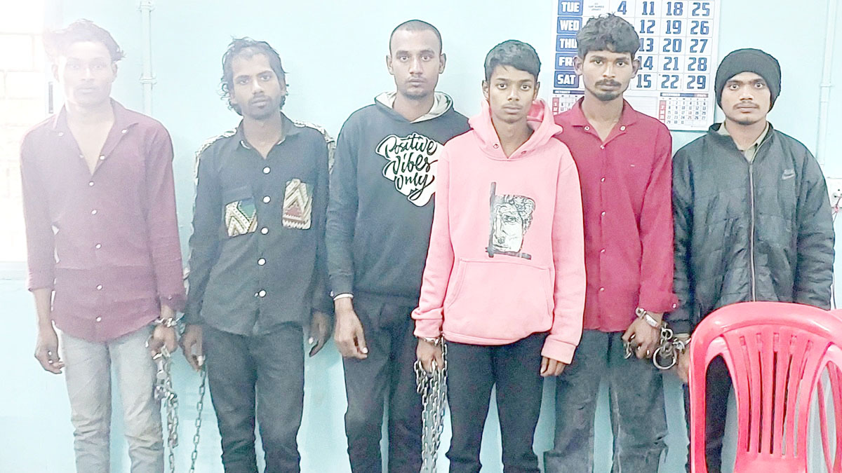 जतमई-घटारानी मार्ग पर लूट, एक  नाबालिग सहित 7 आरोपी गिरफ्तार