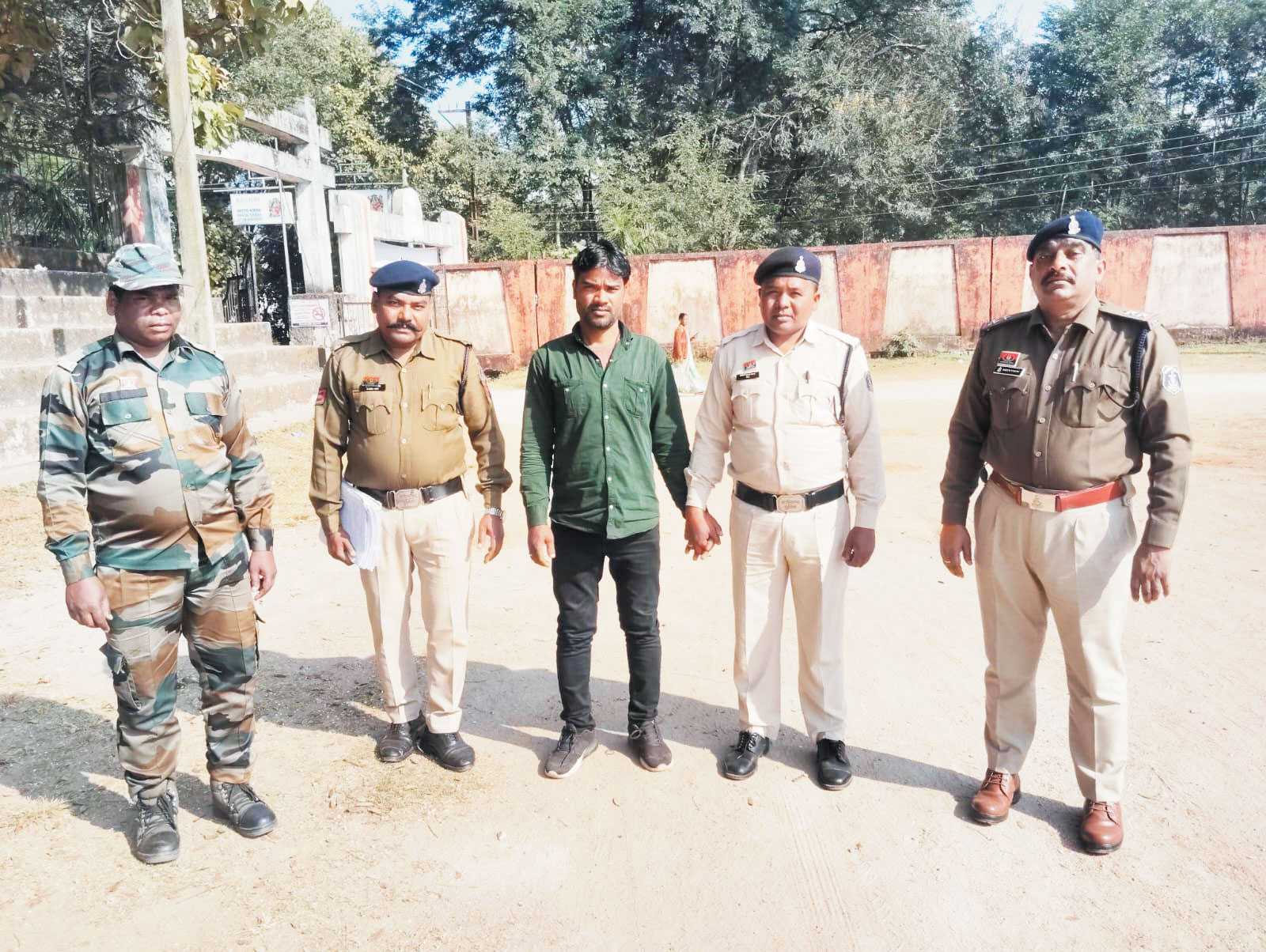 9 माह से फरार शराब तस्कर गिरफ्तार