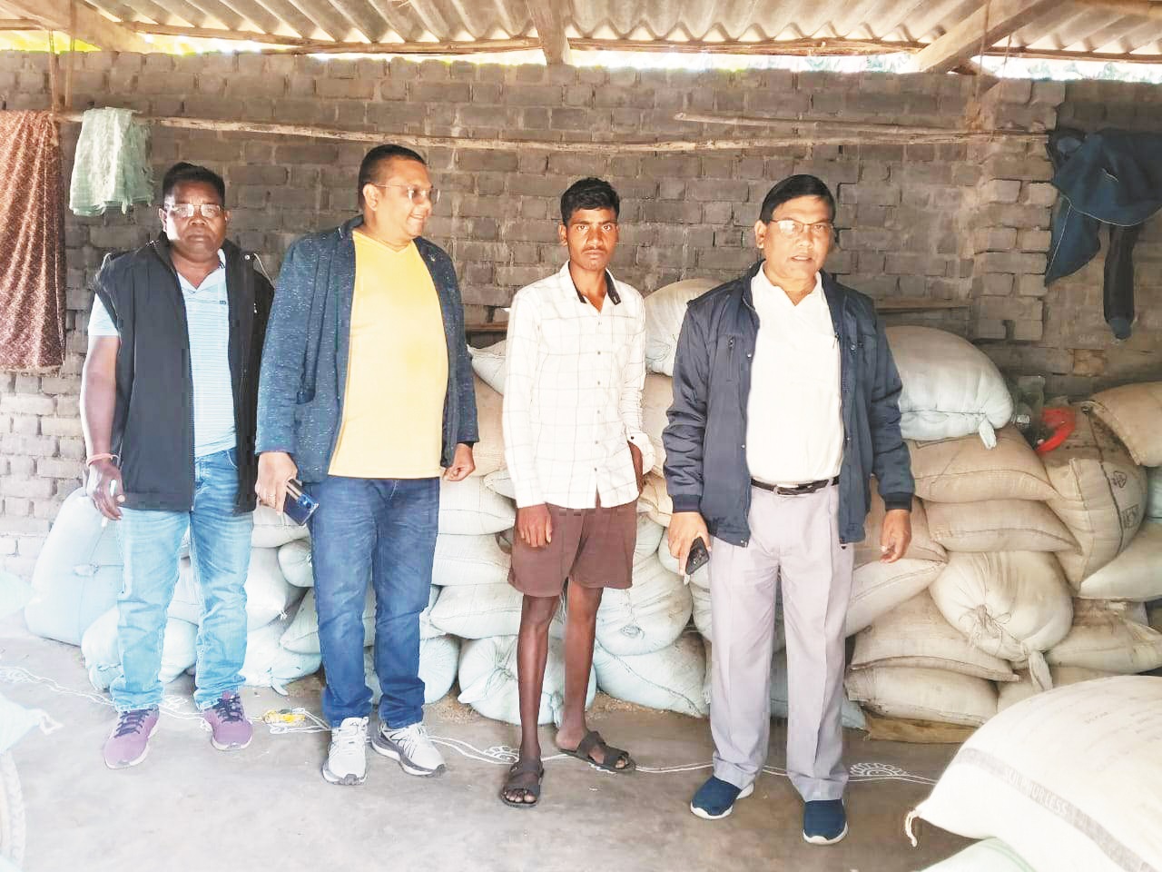 26 क्विंटल अवैध धान जब्त