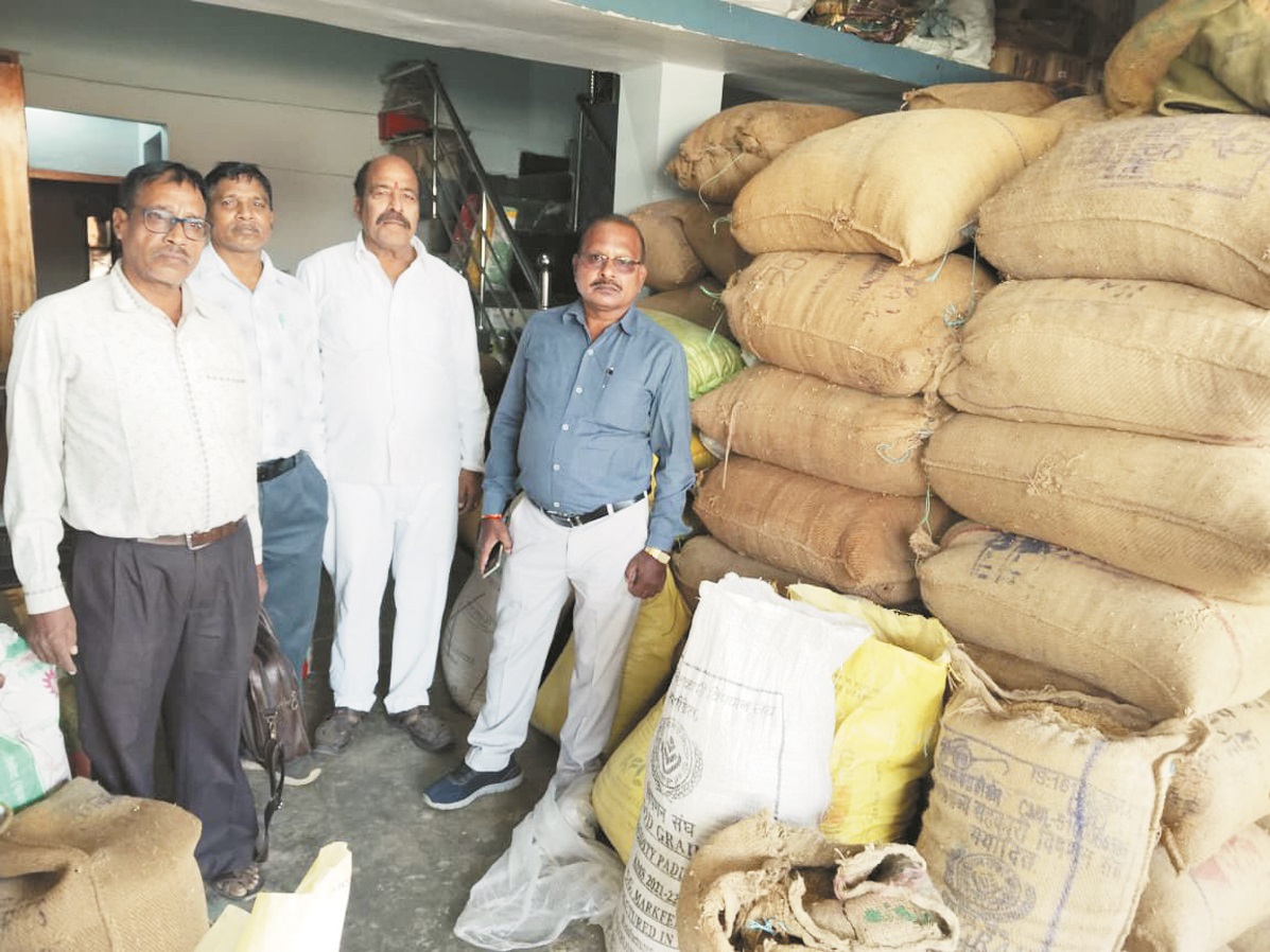 अवैध धान भण्डारण के 17 प्रकरण दर्ज,  784 क्विंटल धान जब्त