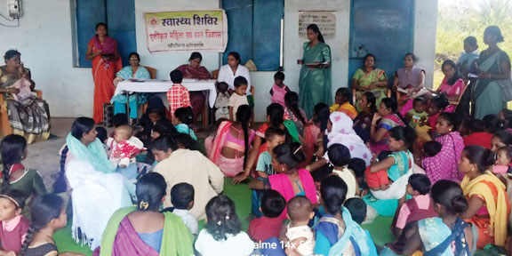 बनिया गांव सेक्टर में 50 बच्चों की जांच, दवाई बांटी