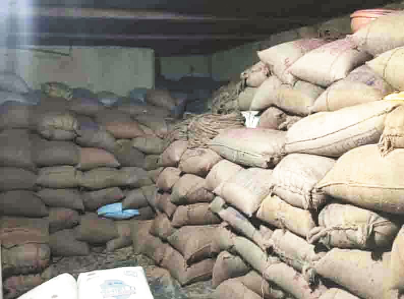 जिले में अब तक 30 प्रकरणों में एक करोड़ से अधिक के 3,266 क्विंटल अवैध धान जब्त