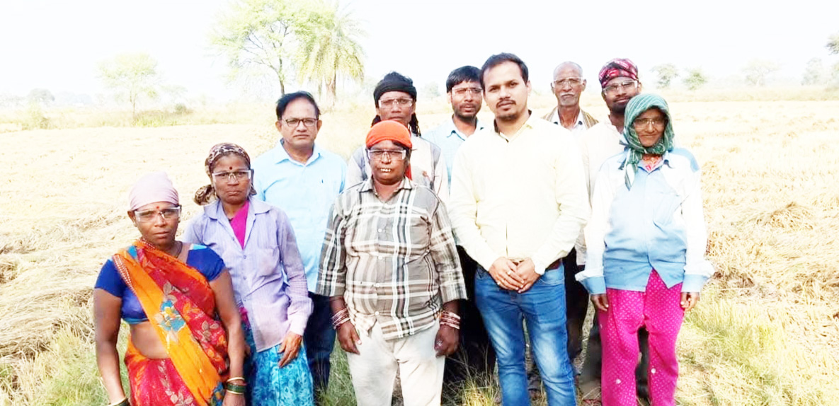 खेतों में मजदूर और हाइवे पर ट्रक चालकों की नेत्र जांच