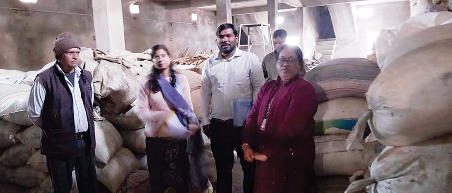  छोटों पर शिकंजा, बड़े कारोबारियों पर कार्रवाई न होने का आरोप