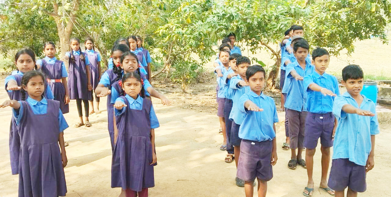 संविधान दिवस मनाया,  उद्देशिका का  सामूहिक वाचन