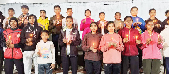 बास्केटबॉल संघ ने आतंकी हमले में शहीदों को दी श्रद्धांजलि