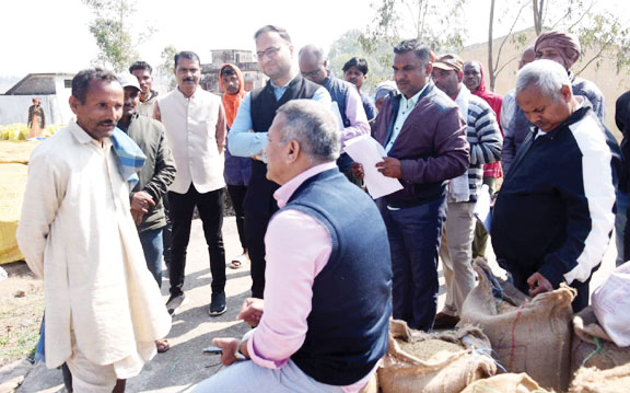 उपार्जन केंद्रों में धान की आवक तेज