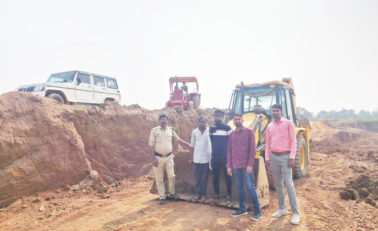 खनिजों का अवैध उत्खनन  परिवहन और भंडारण, गाडिय़ां जब्त