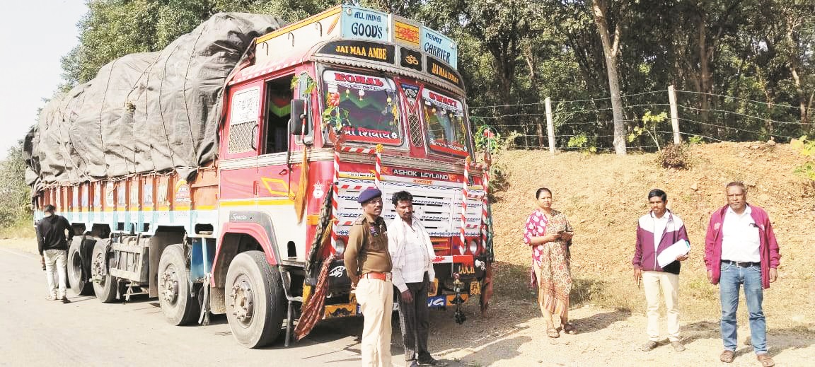 155 क्विंटल अवैध धान पकड़ाया
