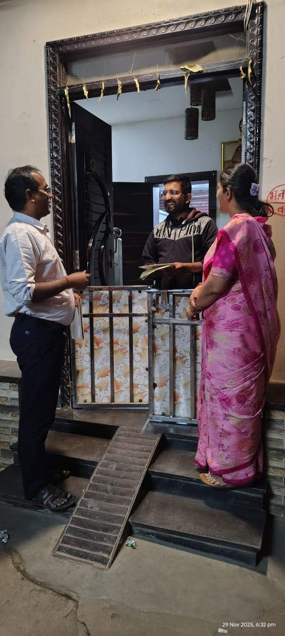 आरएसएस का गृह संपर्क अभियान, भारत माता का चित्र   व पुस्तक का वितरण