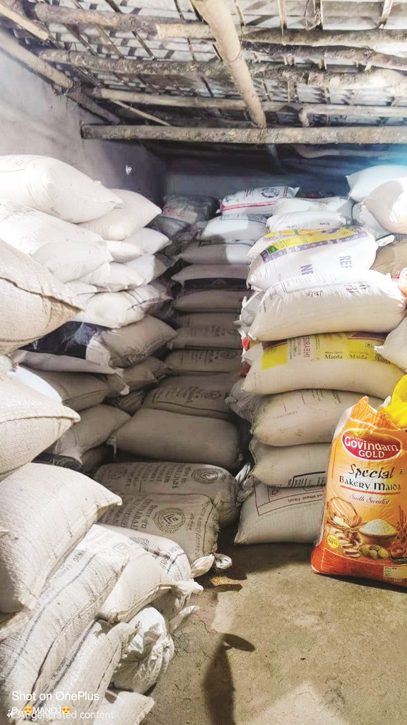 मैनपाट के सपनादर और कमलेश्वरपुर में 52 क्विंटल धान जब्त