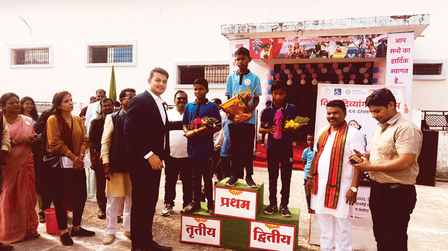 सक्षम के बच्चों की प्रतिभा अद्भुत -विधायक