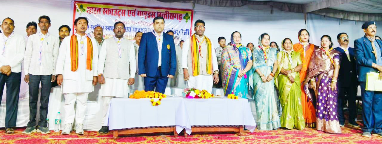  प्रशिक्षण शिविर में पहुंचे शिक्षा मंत्री और विधायक