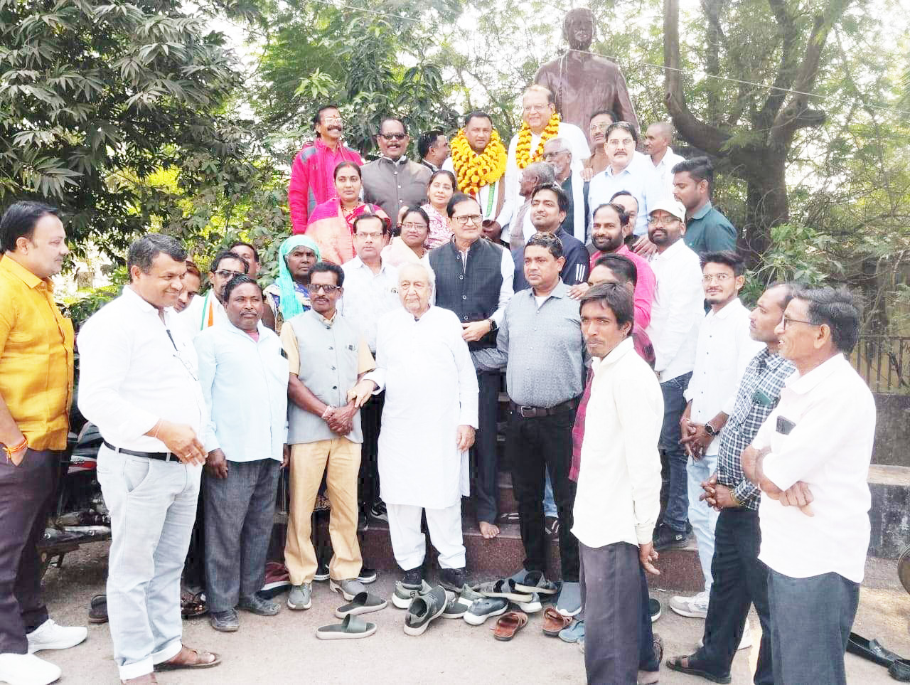 नवनियुक्त जिला अध्यक्ष सुखचंद बेसरा का जगह-जगह अभिनंदन