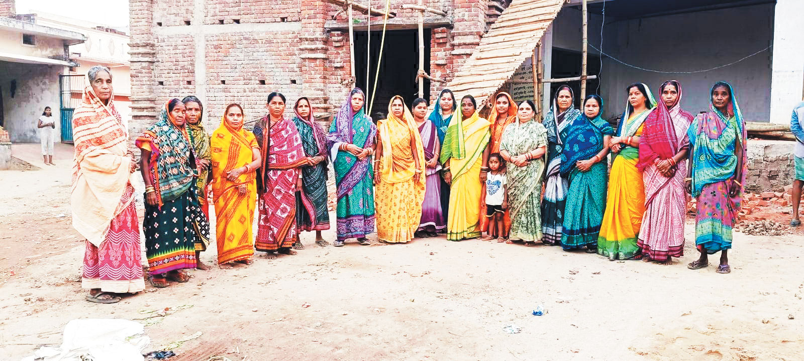  दानसरा में महतारी वंदन से बन रहा राम मंदिर