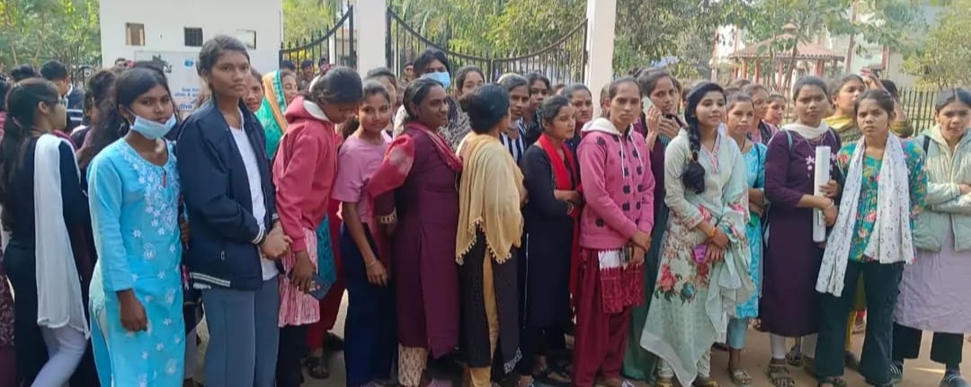 शिकायतें सही मिली: लायसेंस 150 मजदूरों का  रिकॉर्ड में मिले 260, ठेकेदार को मिलेगी नोटिस