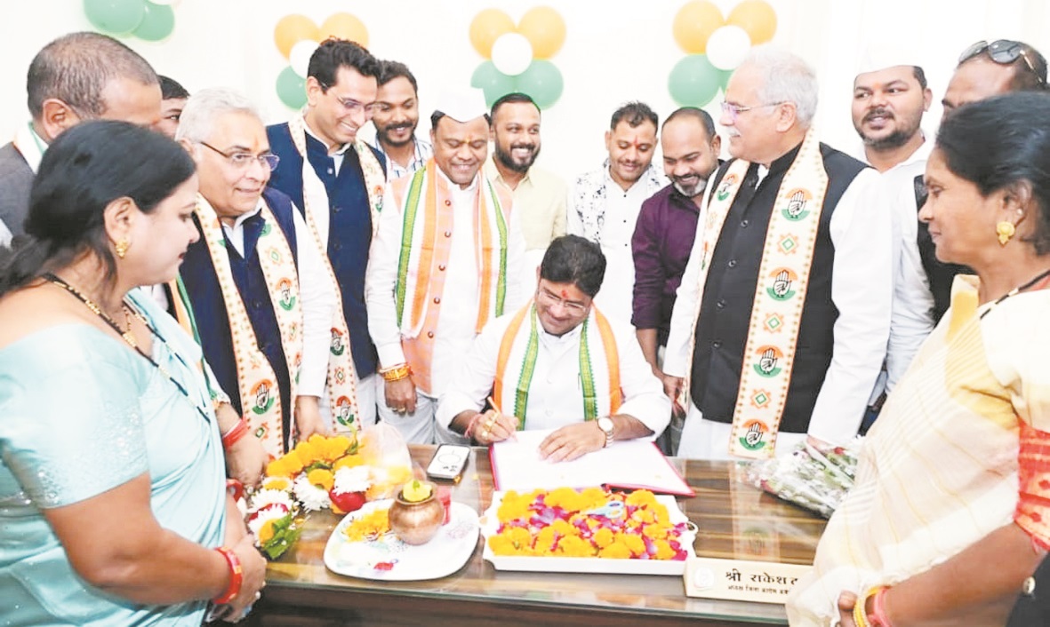 नवनियुक्त जिला अध्यक्ष अब संगठन को मजबूत करे, और जनता के लिए भाजपा की जनविरोधी नीतियों का विरोध करें-भूपेश बघेल