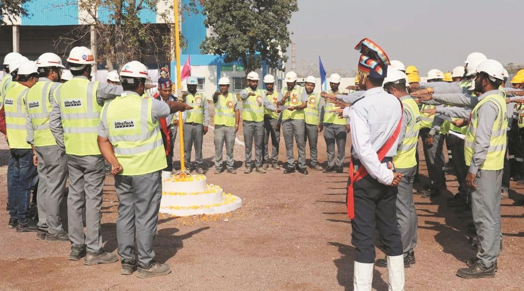 बारूद के रखरखाव तथा सदुपयोगिता विषय पर खान सुरक्षा पखवाड़ा आयोजित