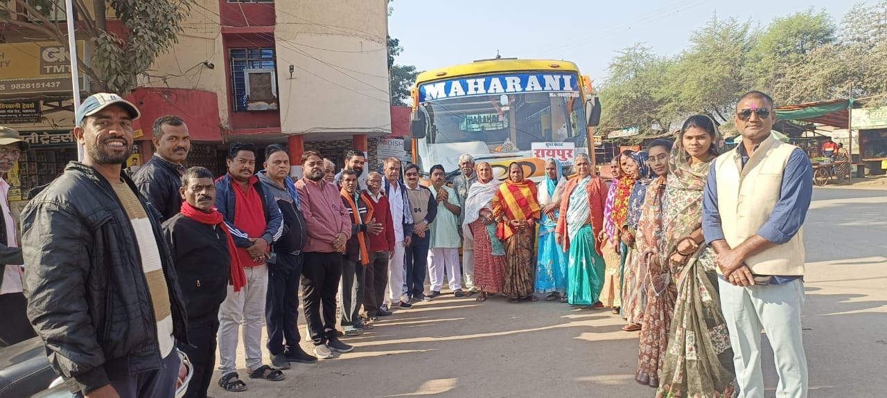 श्रद्धालु बाबाधाम रवाना