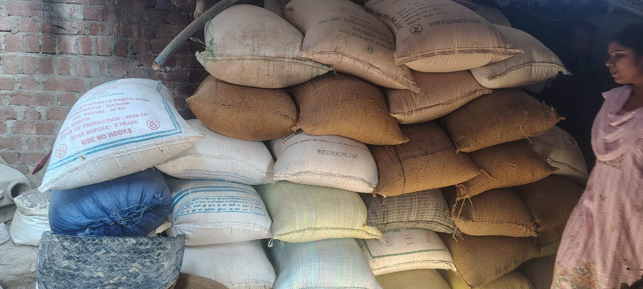  दो जगह दबिश, 415 बोरी धान जब्त