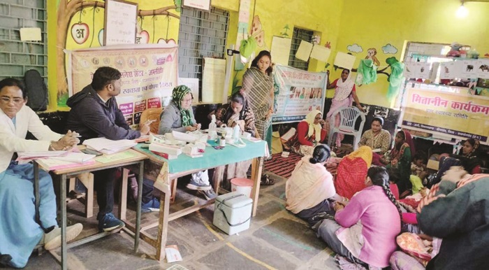 आंगनबाड़ी केन्द्रों में पालक चौपाल कार्यक्रम
