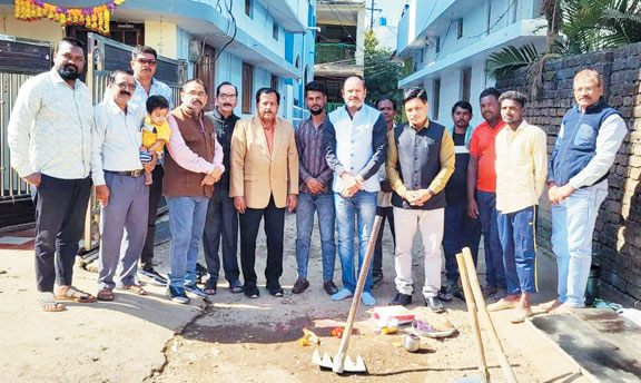 कांक्रीट सडक़, नपाध्यक्ष ने किया भूमिपूजन