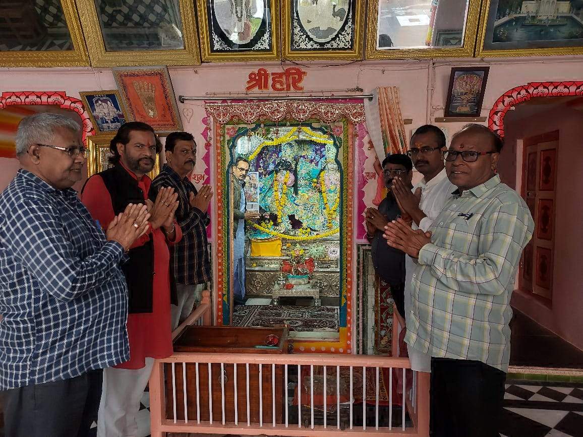 सालासर समिति ने दिया भगवान को आमंत्रण