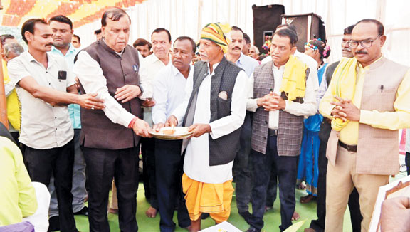 शहीद वीरनारायण सिंह का जीवन सबके लिए प्रेरणादायक-शिवरतन