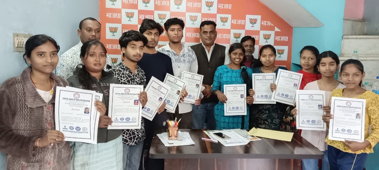 पार्षद की पहल पर मिल रही तकनीकी शिक्षा, आधुनिकता से जुड़ रहे विद्यार्थी