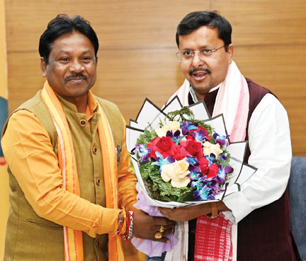 भाजपा के नए राष्ट्रीय कार्यकारी अध्यक्ष नितिन नबीन को बस्तर सांसद महेश कश्यप ने दी बधाई