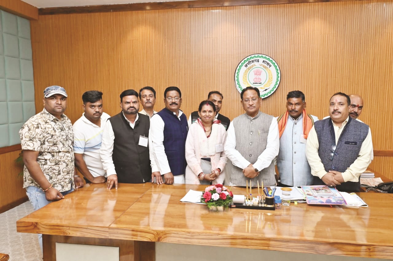 प्रतिनिधिमंडल ने सीएम के समक्ष रखी समस्याएं