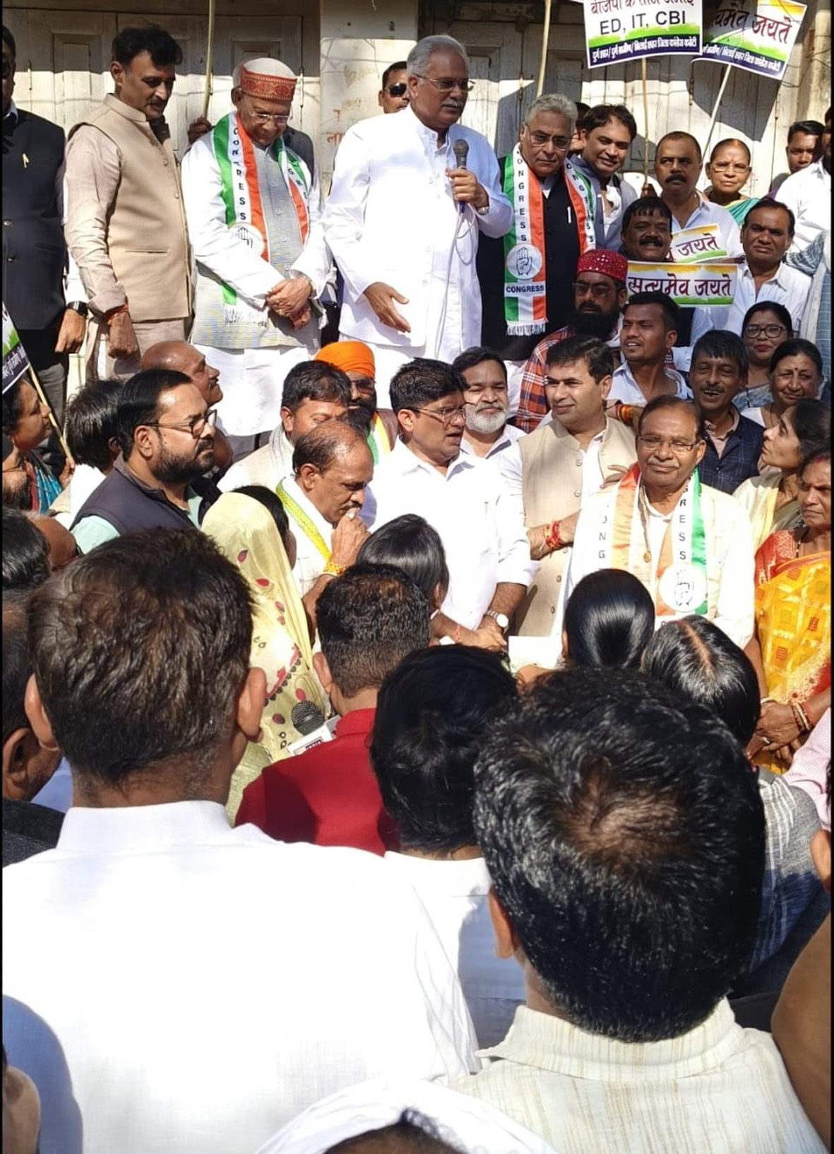 विपक्ष को कुचलने भाजपा और मोदी कर रहे  ईडी-सीबीआई और सरकारी तंत्रों का दुरुपयोग-भूपेश बघेल