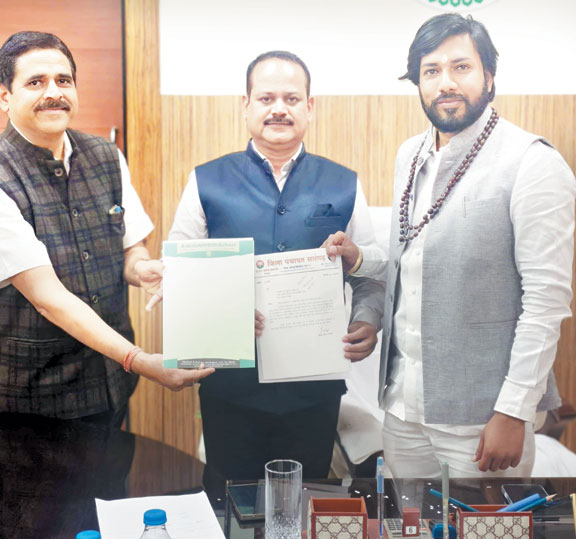 मंत्री खुशवंत साहेब से लाइवलीहुड कॉलेज खोलने की मांग