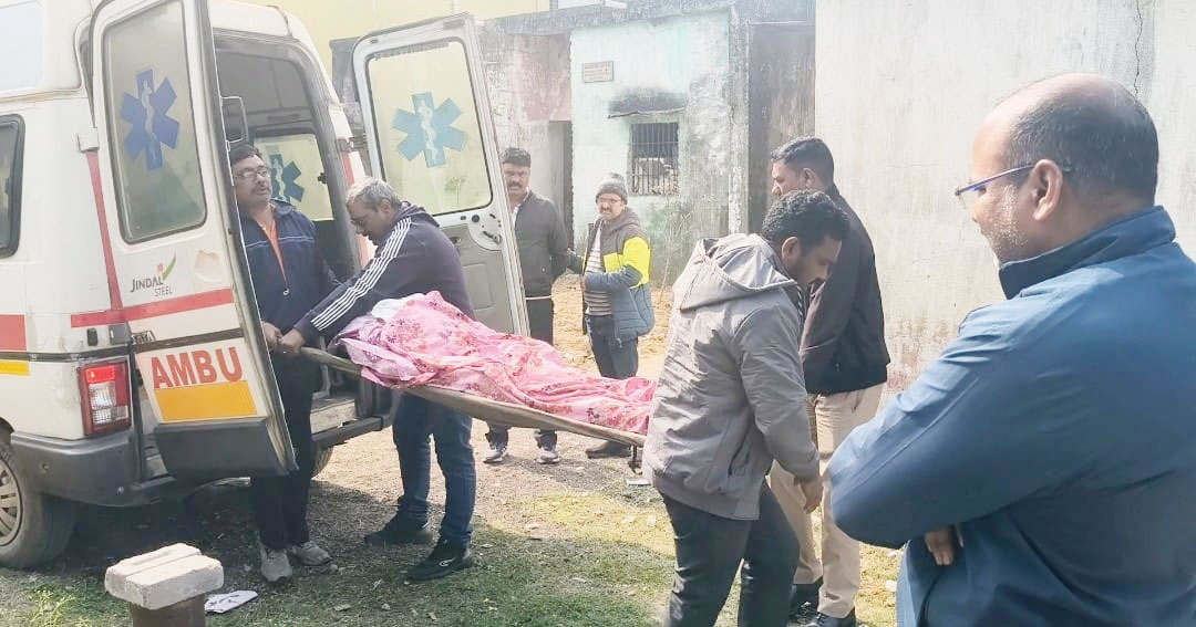 जिंदल यूनिवर्सिटी की छात्रा की फांसी पर लटकती लाश मिली