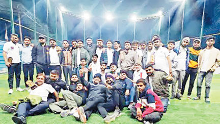 एसपीएल के दूसरे दिन हर मैच में अंत तक रोमांच