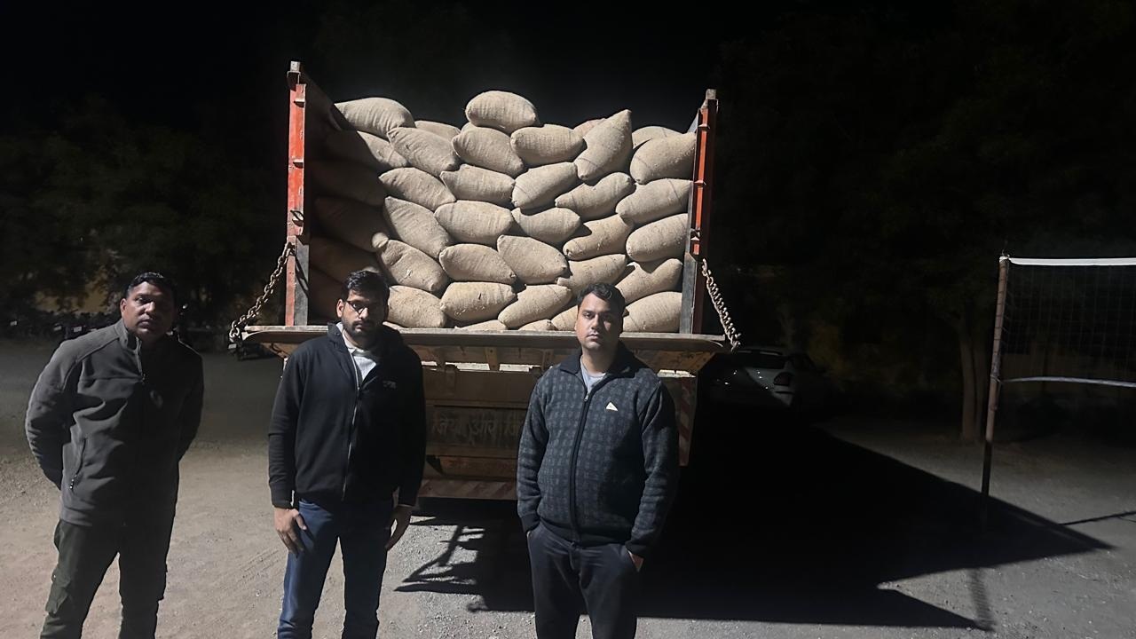 500 बोरा धान ट्रक समेत जब्त