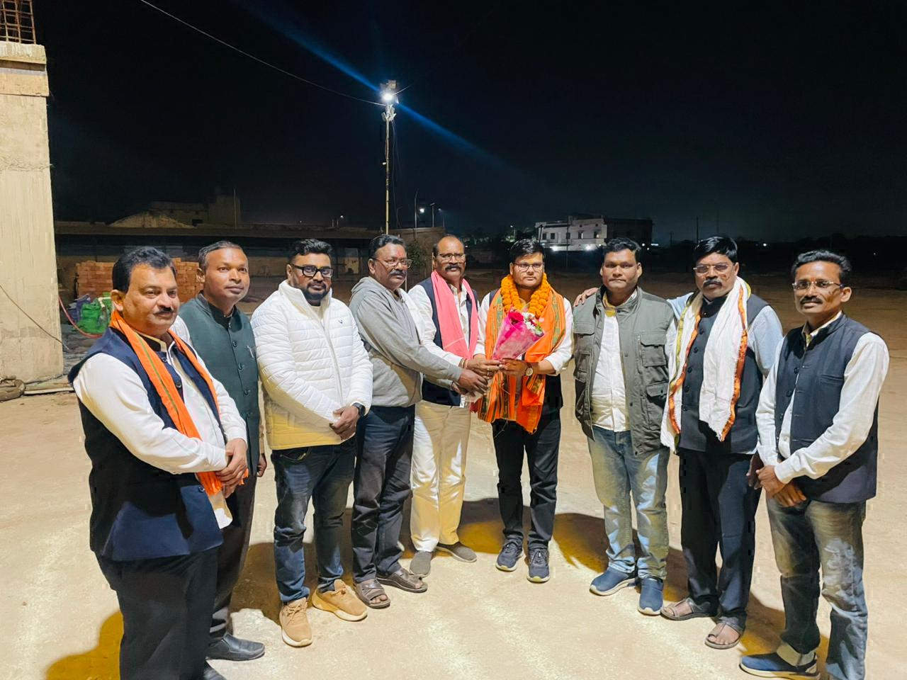 युवा मोर्चा जिलाध्यक्ष ने की भाजपा नेताओं से मुलाकात