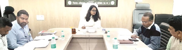 उपार्जन केन्द्रों में समुचित व्यवस्था के साथ धान उठाव में लाए तेजी-कलेक्टर